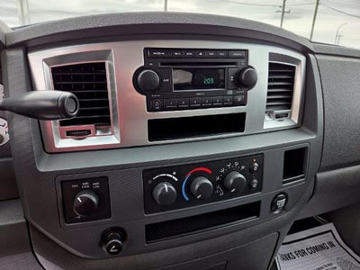 2007 Dodge Ram 1500 4WD Quad Cab 6.3 Ft Box ST