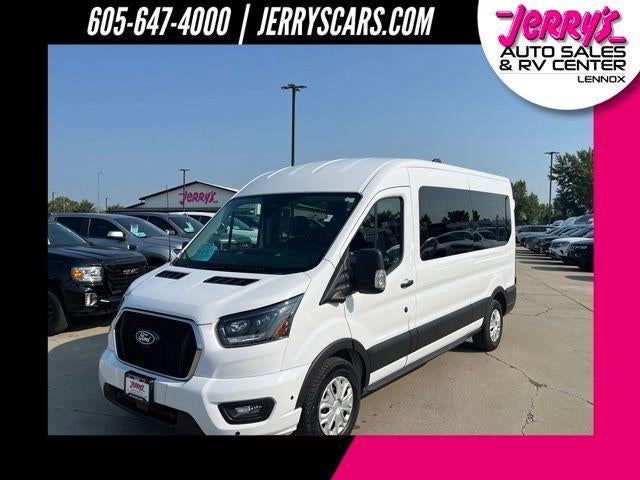 2026 Ford Transit Passenger Wagon T-350 148" Med Roof XLT RWD