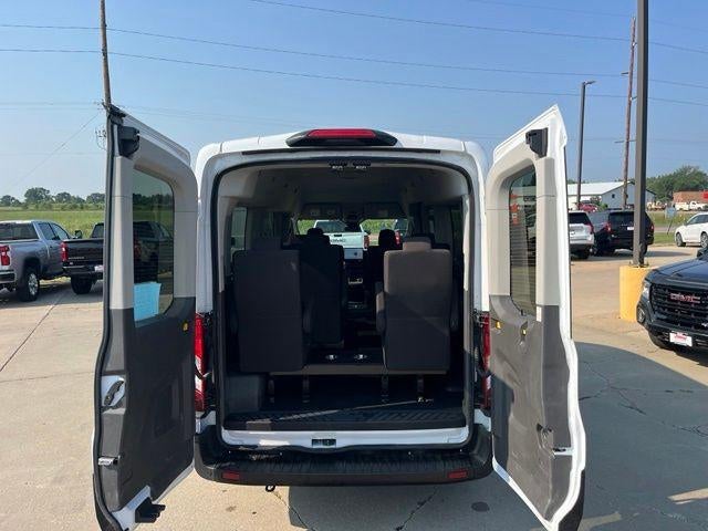 2026 Ford Transit Passenger Wagon T-350 148" Med Roof XLT RWD