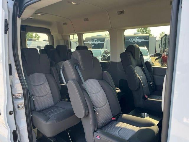 2026 Ford Transit Passenger Wagon T-350 148" Med Roof XLT RWD