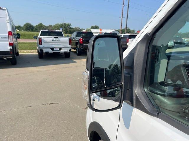 2026 Ford Transit Passenger Wagon T-350 148" Med Roof XLT RWD