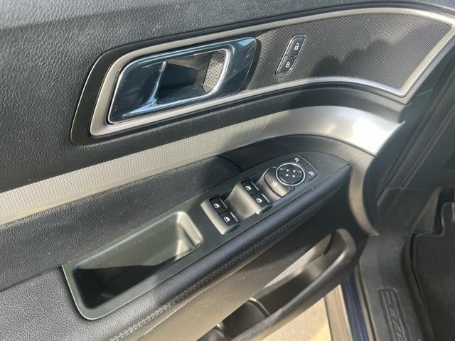 2016 Ford Explorer 4WD 4dr XLT