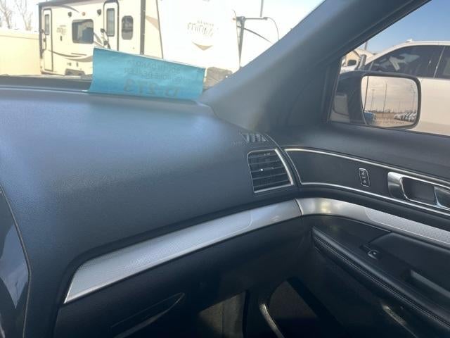 2016 Ford Explorer 4WD 4dr XLT