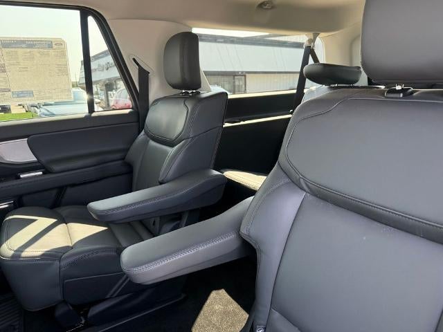 2027 Ford Expedition Max Active 4x4
