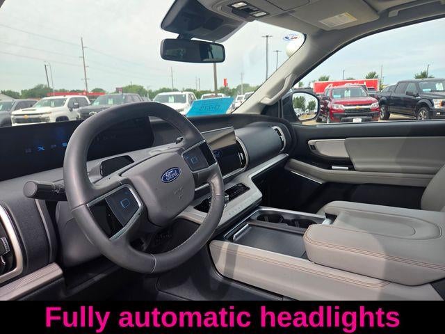 2025 Ford Expedition Max Active 4x4