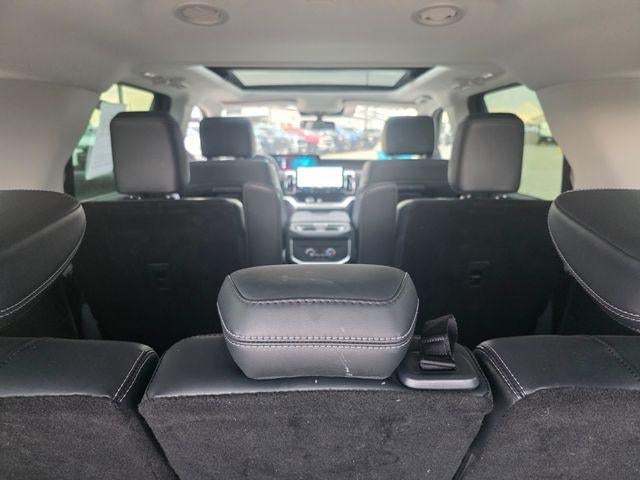 2025 Ford Expedition Max Platinum 4x4