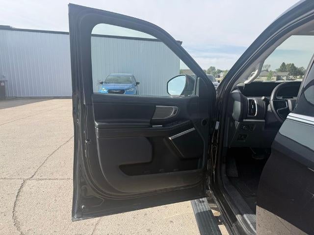 2025 Ford Expedition Max Platinum 4x4