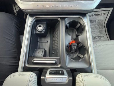 2025 Ford Expedition Max Platinum 4x4