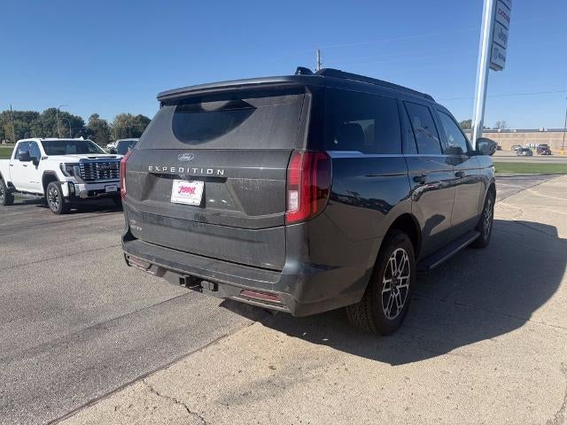 2025 Ford Expedition Active 4x4