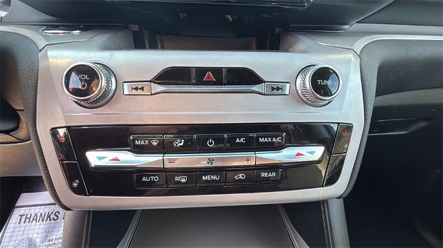 2023 Ford Explorer XLT 4WD