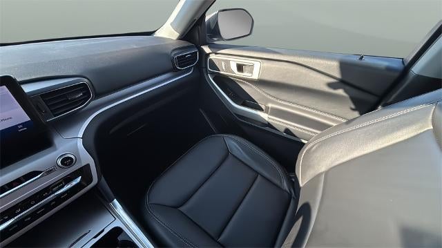 2023 Ford Explorer XLT 4WD