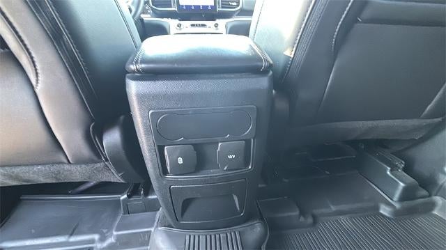 2023 Ford Explorer XLT 4WD