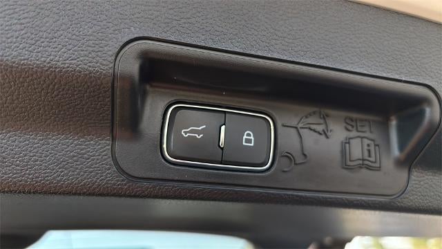 2023 Ford Explorer XLT 4WD