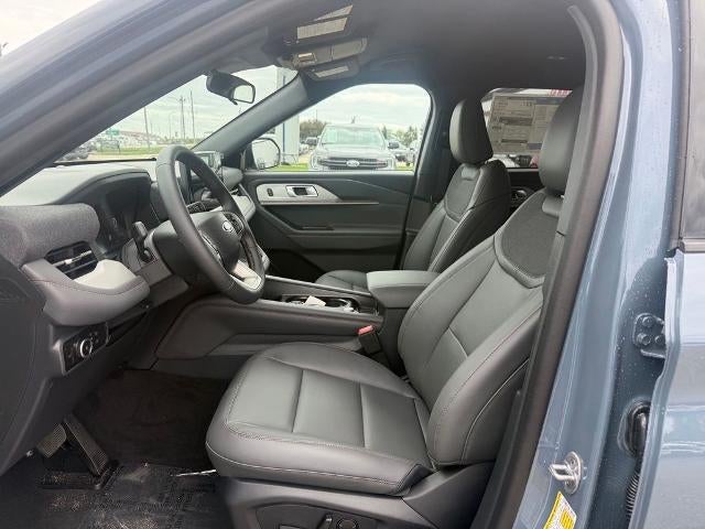 2027 Ford Explorer Active w/200A Pkg 4WD