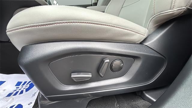 2026 Ford Explorer Active w/100A Pkg 4WD