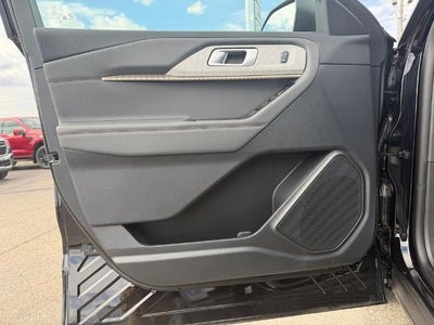 2026 Ford Explorer Active w/100A Pkg 4WD
