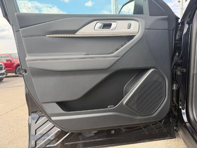 2026 Ford Explorer Active w/100A Pkg 4WD