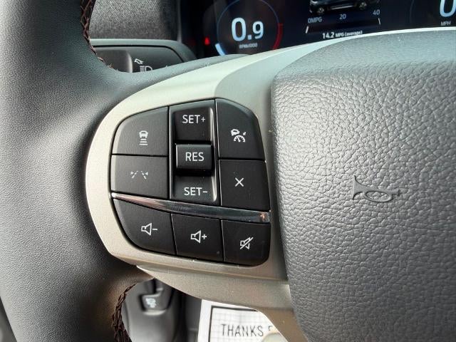 2026 Ford Explorer Active w/100A Pkg 4WD