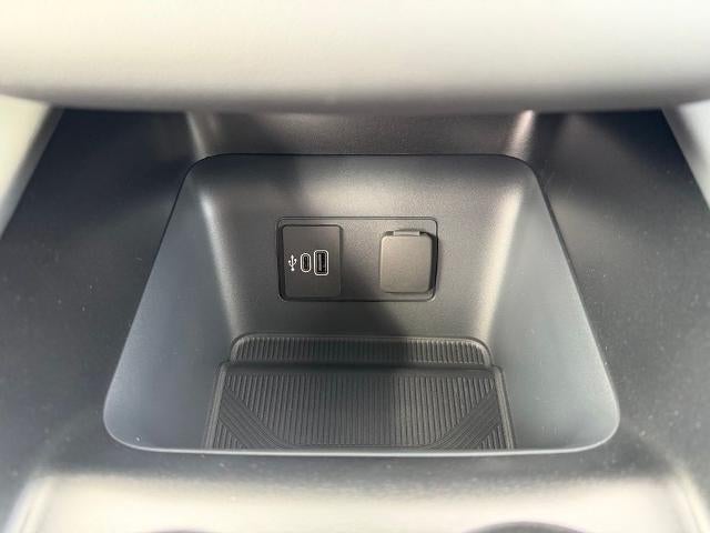 2026 Ford Explorer Active w/100A Pkg 4WD