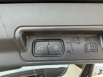 2026 Ford Explorer Active w/100A Pkg 4WD