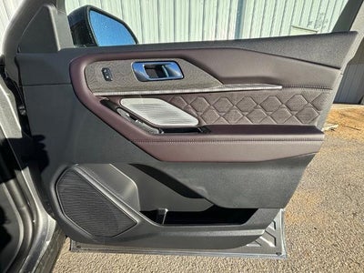 2026 Ford Explorer Platinum 4WD