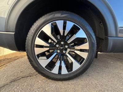 2026 Ford Explorer Platinum 4WD