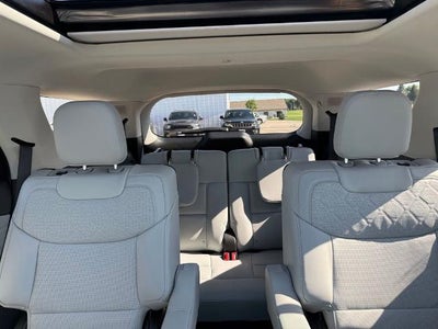 2026 Ford Explorer Platinum 4WD
