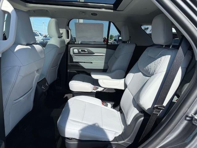 2026 Ford Explorer Platinum 4WD