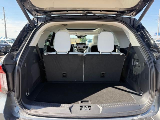 2026 Ford Explorer Platinum 4WD