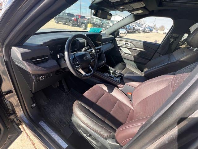2025 Ford Explorer Platinum 4WD