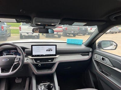 2025 Ford Explorer ST-Line 4WD