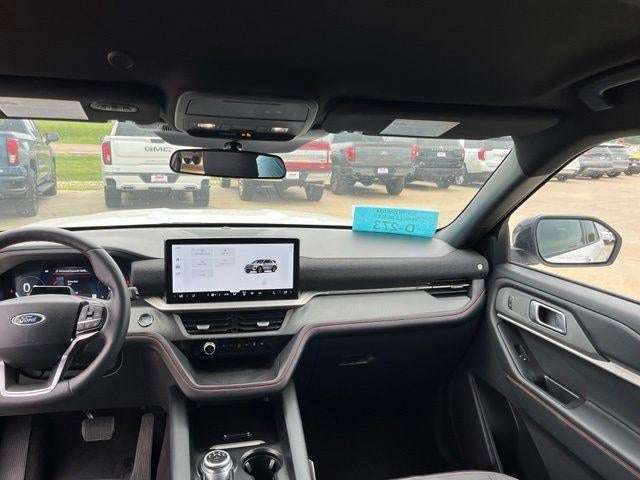 2025 Ford Explorer ST-Line 4WD