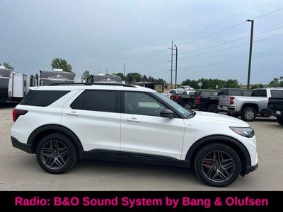 2025 Ford Explorer ST-Line 4WD