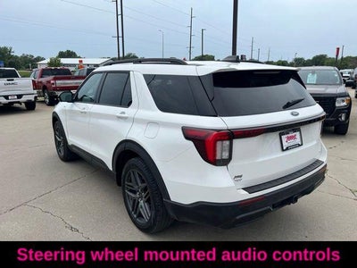 2025 Ford Explorer ST-Line 4WD