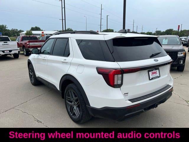 2025 Ford Explorer ST-Line 4WD
