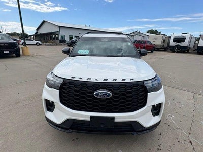 2025 Ford Explorer ST-Line 4WD