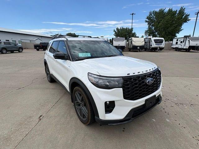 2025 Ford Explorer ST-Line 4WD