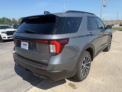 2026 Ford Explorer ST-Line 4WD