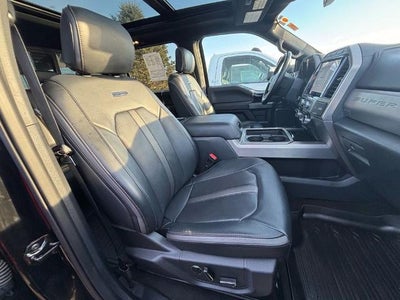2022 Ford Super Duty F-250 SRW Platinum 4WD Crew Cab 6.75' Box