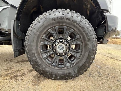 2022 Ford Super Duty F-250 SRW Platinum 4WD Crew Cab 6.75' Box