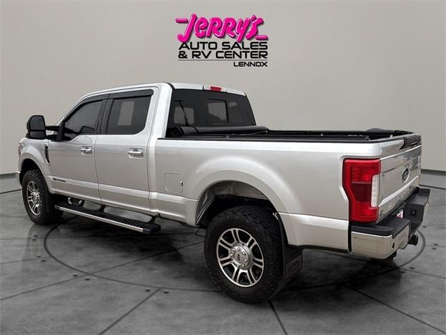 2018 Ford Super Duty F-250 SRW LARIAT 4WD Crew Cab 6.75' Box