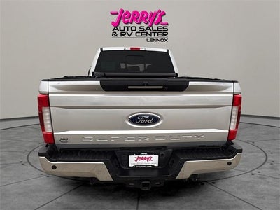 2018 Ford Super Duty F-250 SRW LARIAT 4WD Crew Cab 6.75' Box