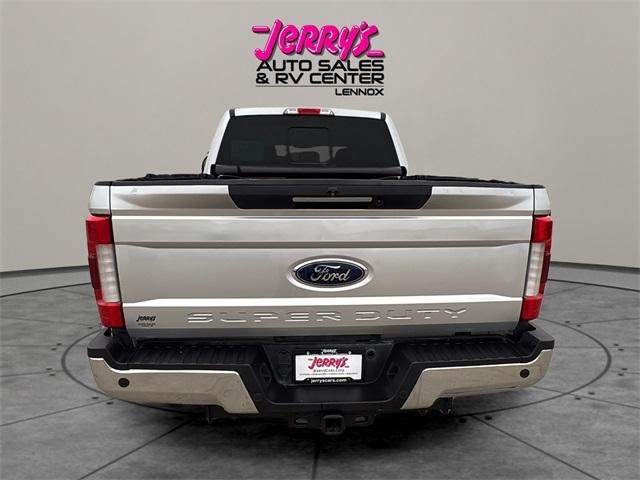 2018 Ford Super Duty F-250 SRW LARIAT 4WD Crew Cab 6.75' Box