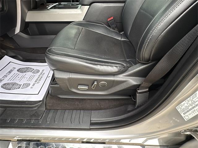 2018 Ford Super Duty F-250 SRW LARIAT 4WD Crew Cab 6.75' Box