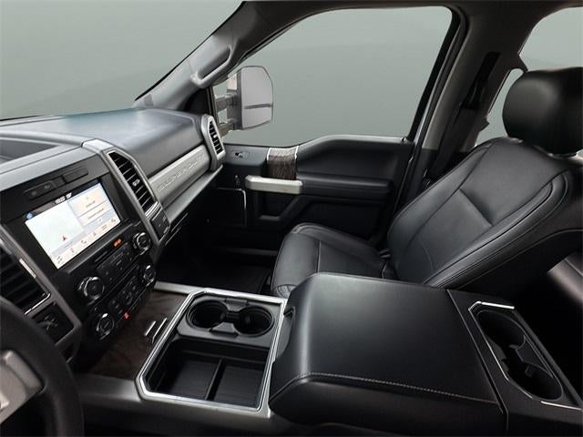 2018 Ford Super Duty F-250 SRW LARIAT 4WD Crew Cab 6.75' Box