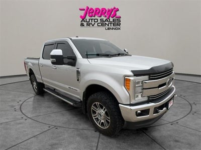 2018 Ford Super Duty F-250 SRW LARIAT 4WD Crew Cab 6.75' Box