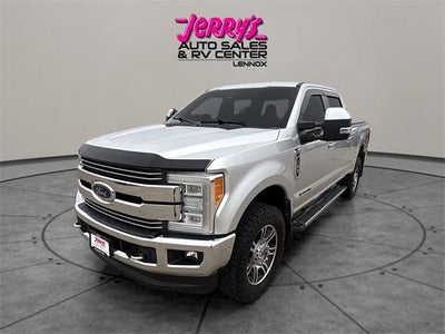 2018 Ford Super Duty F-250 SRW LARIAT 4WD Crew Cab 6.75' Box