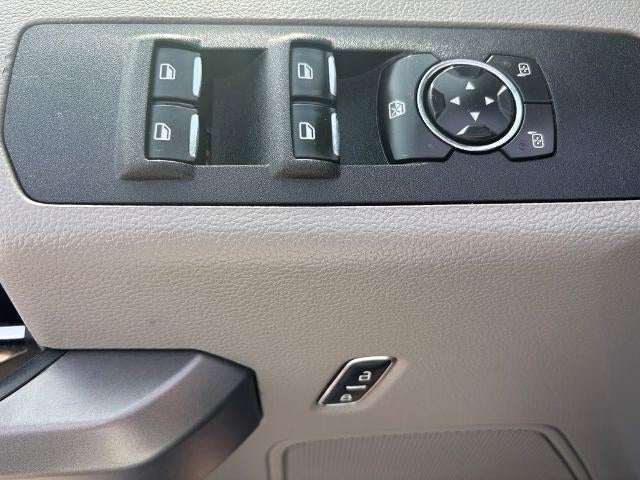 2019 Ford Super Duty F-250 SRW XLT 4WD Crew Cab 6.75' Box