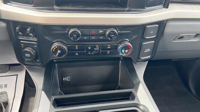 2025 Ford Super Duty F-250 SRW XLT 4WD Crew Cab 6.75' Box