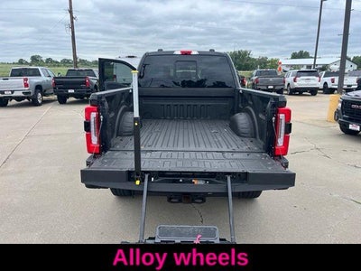 2025 Ford Super Duty F-250 SRW Platinum 4WD Crew Cab 6.75' Box